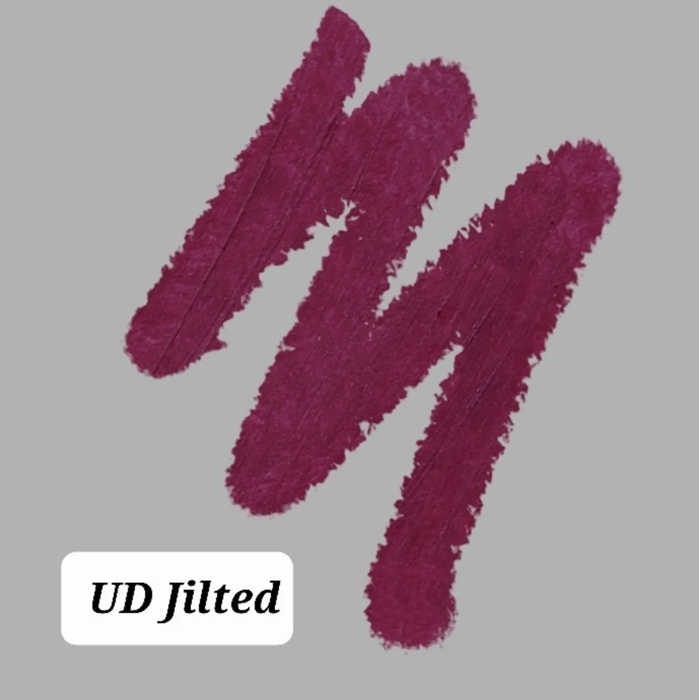 UD 24/7 GLIDE-ON WATERPROOF LIP LINER JILTED. BNIB